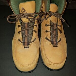 Reebok Men's Composite Toe Metal Free Conductive Work Boot RB4327.